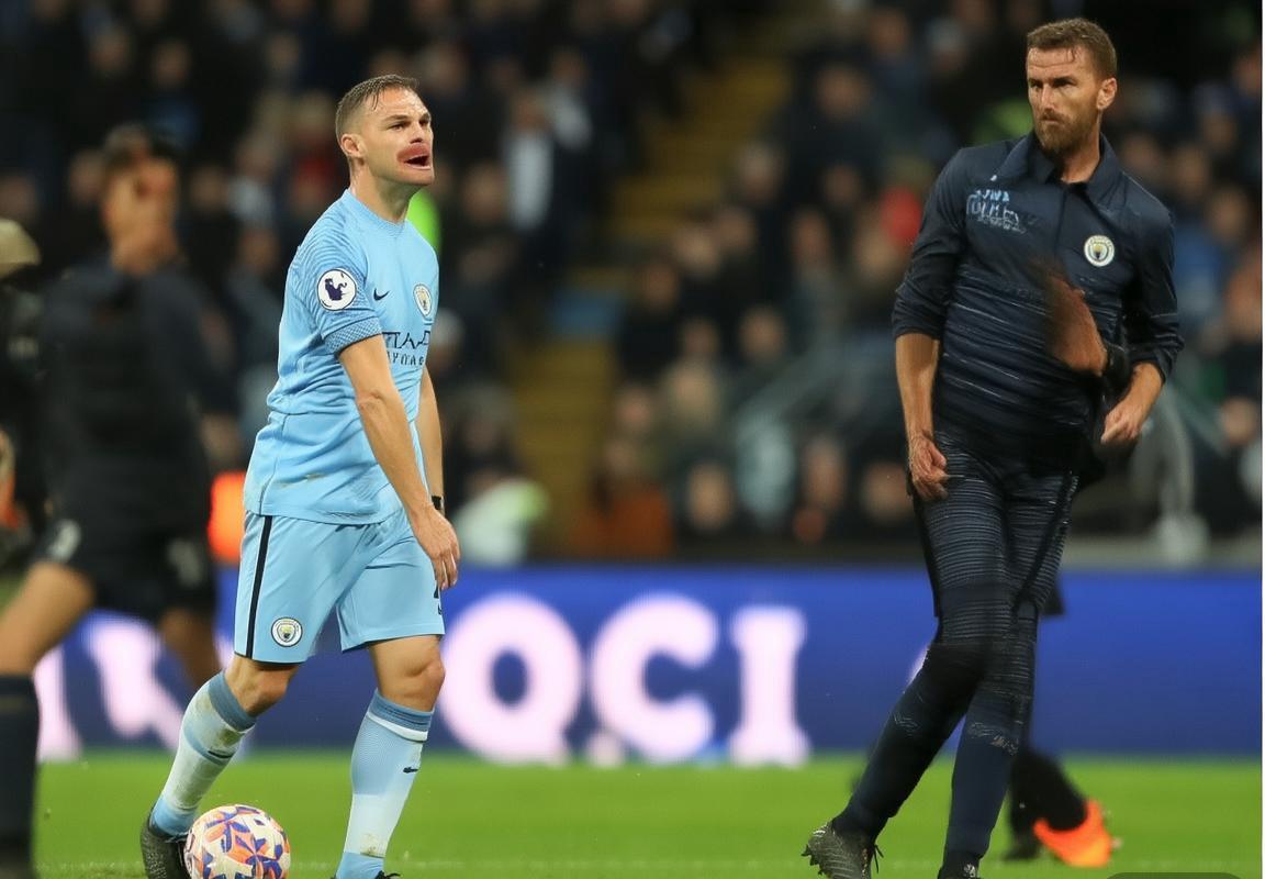 瓜迪奥拉炮轰VAR漏判：深度解析裁判争议与足球公平性