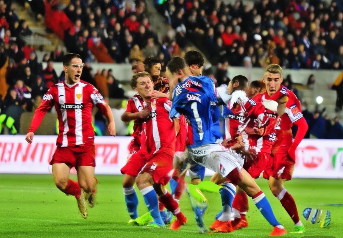 菲尔达联vs沙巴：战术与团队协作在足球比赛中的关键作用(图2)